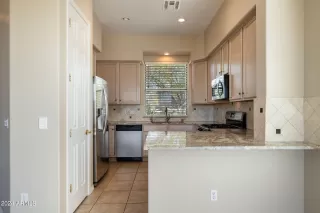 Photo #4: 7036651 Listing 
