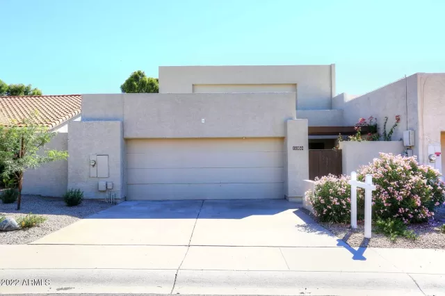 MLS: 7036681 Condo For Sale