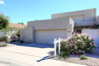 Photo #1: 7036681 Listing