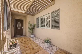 Photo #5: 7036683 Listing