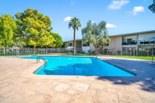 Photo #3: 7036708 Listing