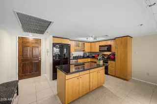 Photo #2: 7037139 Listing 