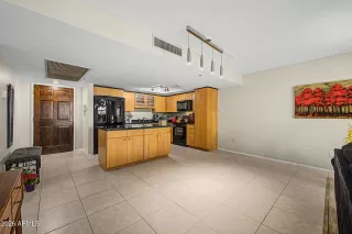 Photo #6: 7037139 Listing 