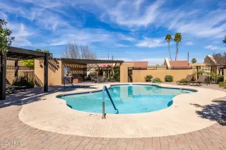 Photo #4: 7037387 Listing 