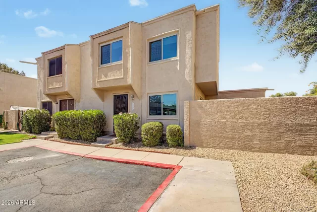 MLS: 7037552 Condo For Sale