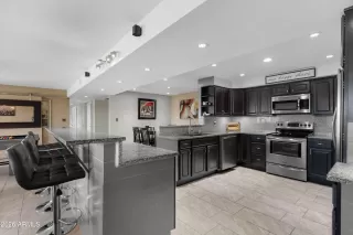 Photo #1: 7037916 Listing