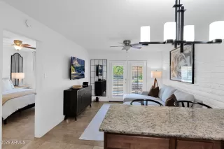 Photo #3: 7038079 Listing