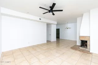 Photo #4: 7038098 Listing 