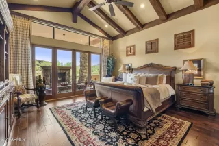 Photo #2: 7038232 Listing