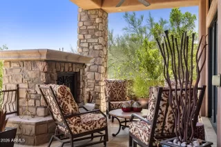 Photo #5: 7038232 Listing