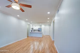 Photo #4: 7038448 Listing