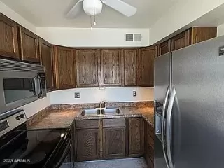 Photo #2: 7038457 Listing