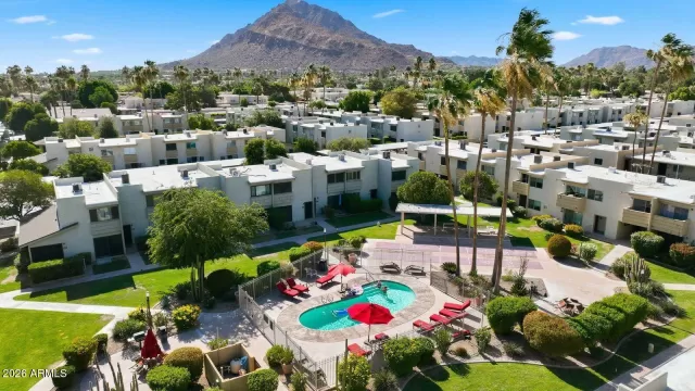 MLS: 7038512 Condo For Sale