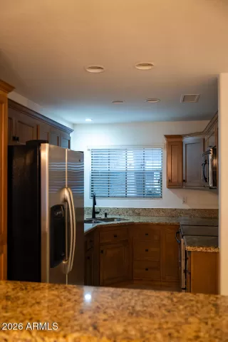 Photo #6: 7038730 Listing 