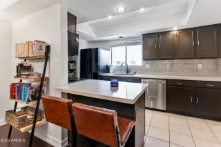Photo #6: 7038869 Listing 