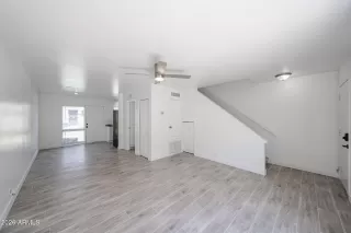 Photo #4: 7039081 Listing