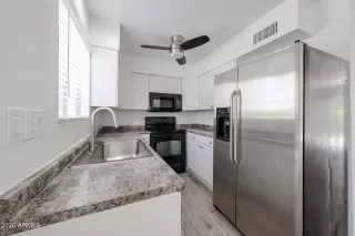 Photo #6: 7039081 Listing