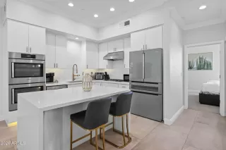 Photo #6: 7039121 Listing