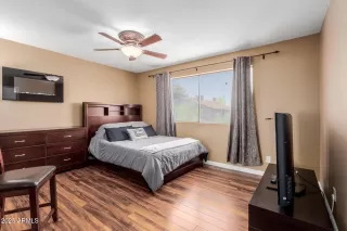 Photo #5: 7039125 Listing