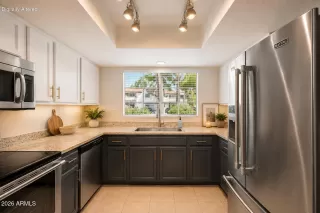 Photo #4: 7039130 Listing