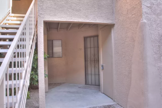 MLS: 7039574 Condo For Sale
