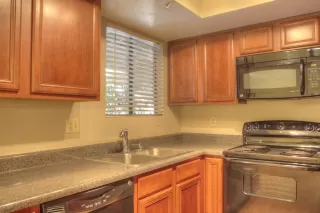Photo #4: 7039574 Listing