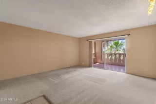 Photo #6: 7039779 Listing