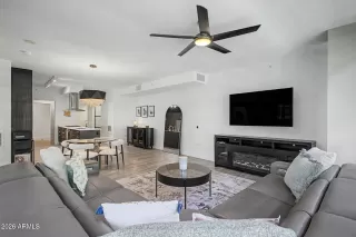 Photo #3: 7040818 Listing