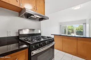 Photo #3: 7041031 Listing