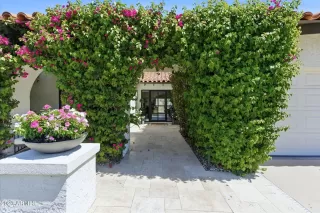 Photo #2: 7041085 Listing