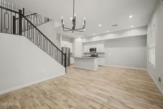 Photo #5: 7041120 Listing