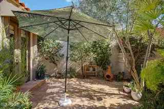 Photo #2: 7041128 Listing