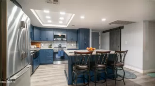 Photo #5: 7041147 Listing