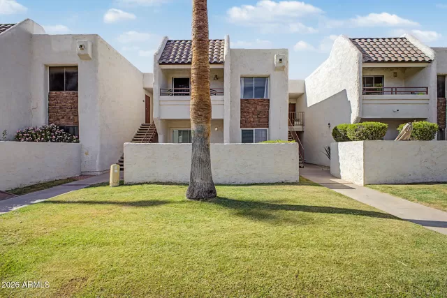 MLS: 7041222 Condo For Sale