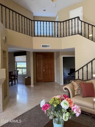 Photo #4: 7041367 Listing