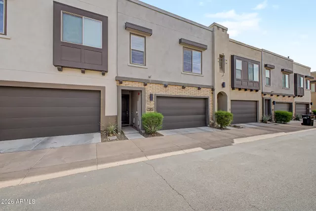 MLS: 7041412 Condo For Sale