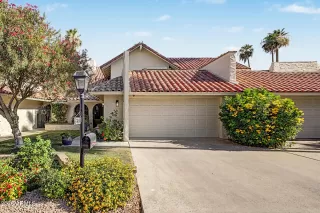 Photo #1: 7041500 Listing