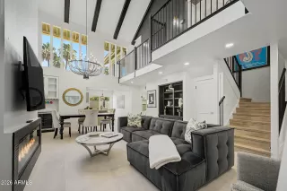 Photo #3: 7041500 Listing