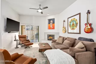 Photo #4: 7041713 Listing