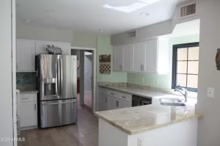 Photo #2: 7042352 Listing
