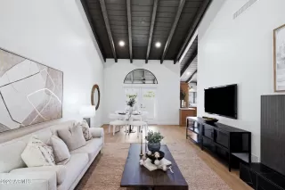 Photo #6: 7042423 Listing