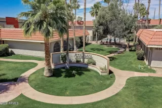 Photo #3: 7042656 Listing