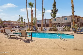 Photo #4: 7042750 Listing