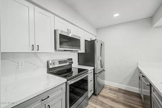 MLS: 7042991 Condo For Sale