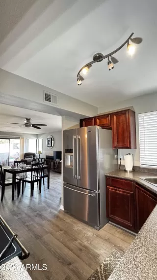 Photo #2: 7043019 Listing