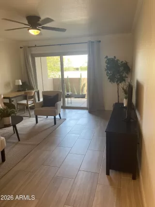 Photo #3: 7043171 Listing