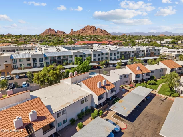MLS: 7043241 Condo For Sale