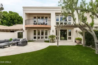 Photo #2: 7043434 Listing