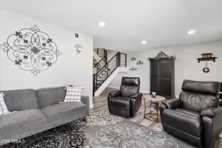 Photo #3: 7043560 Listing