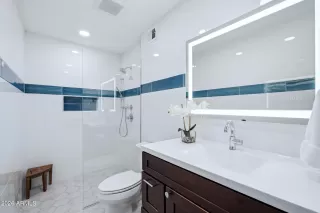Photo #3: 7044115 Listing